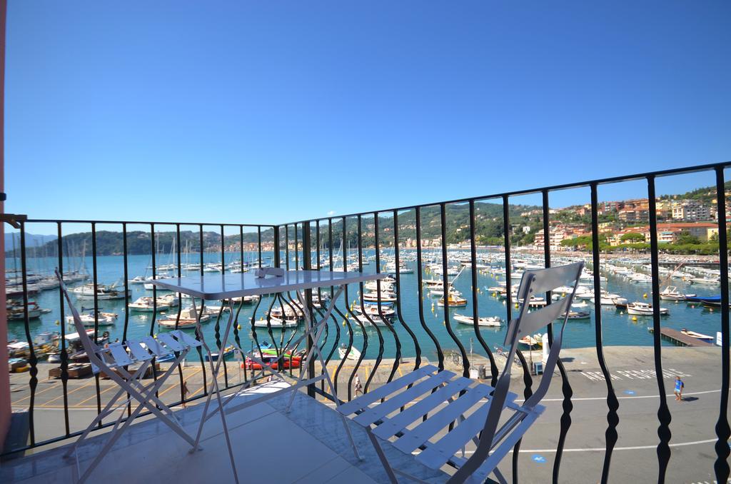 Al Molo Sea View Rooms Lerici Extérieur photo